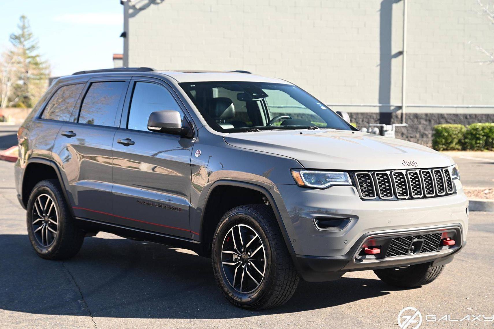 JEEP GRAND CHEROKEE 2019 1C4RJFLG1KC716200 image